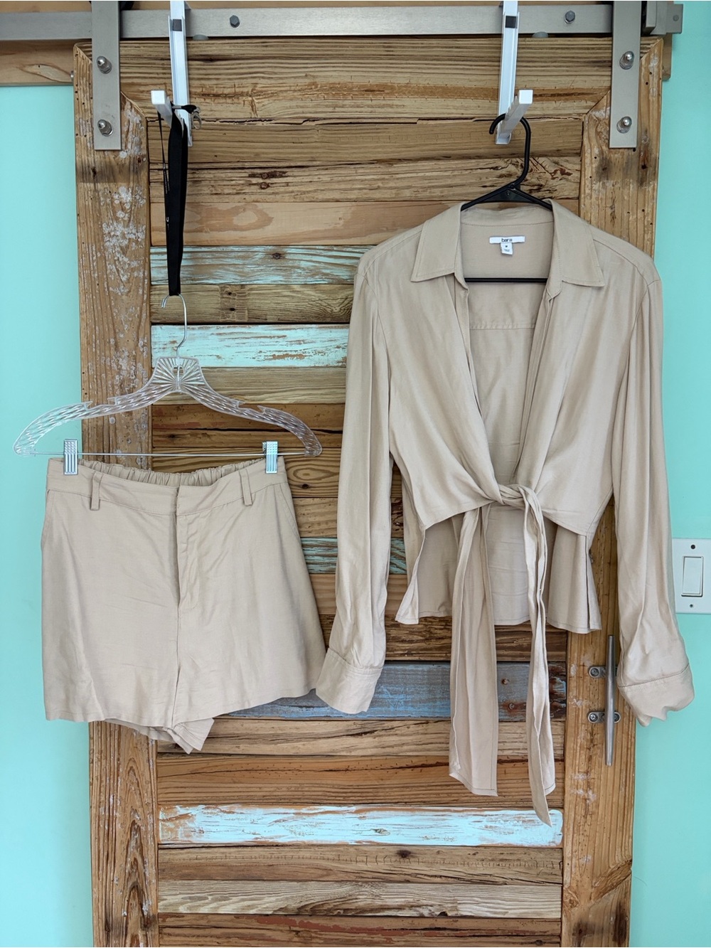 Bar III Beige Tie Front Top & Shorts 2 Piece Set XS/M Macy’s Never Worn